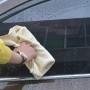 Очистка автомобиля Специальная ткань из овчины впитывает и быстро сушится замшевые салфетки, размер: 59x89 см (белый)